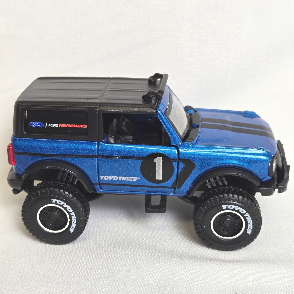 Maisto Off‎ Road Truck Adventure Force Ford Bronco Diecast Model 1/40 Scale Flaw